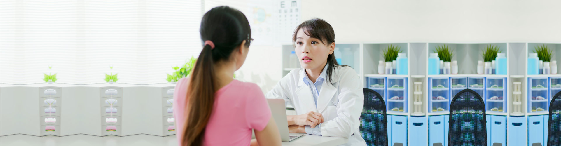 woman consults doctor